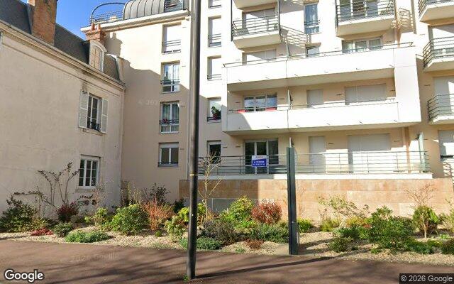 Façade : 3E avenue Jean Zay, Orléans